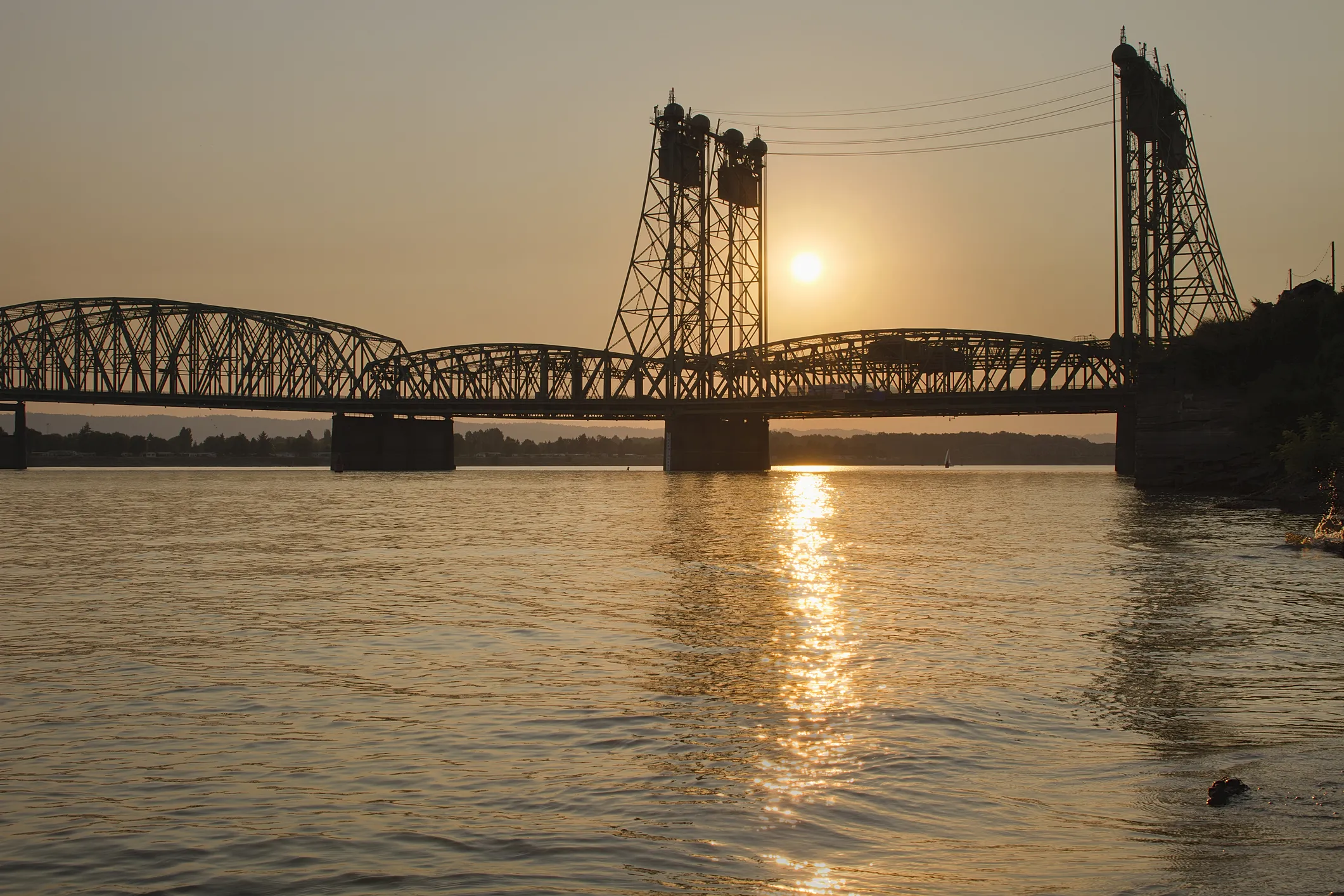 Extra funding is required for the Oregon-Washington State Interstate bridge project that will carry I-5 – image courtesy of © Jpldesigns| Dreamstime.com